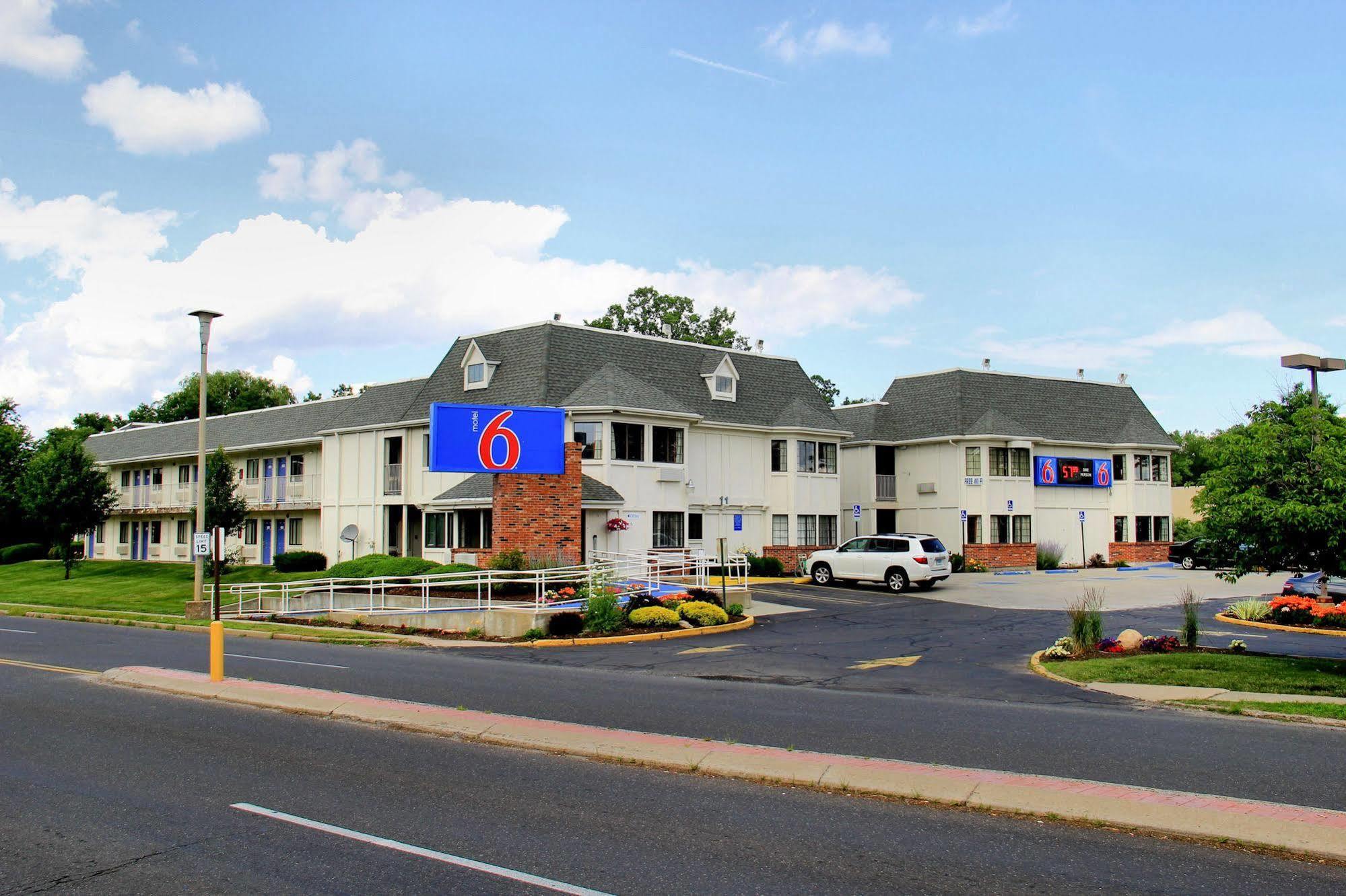 Motel 6-Enfield, CT - Hartford Eksteriør bilde